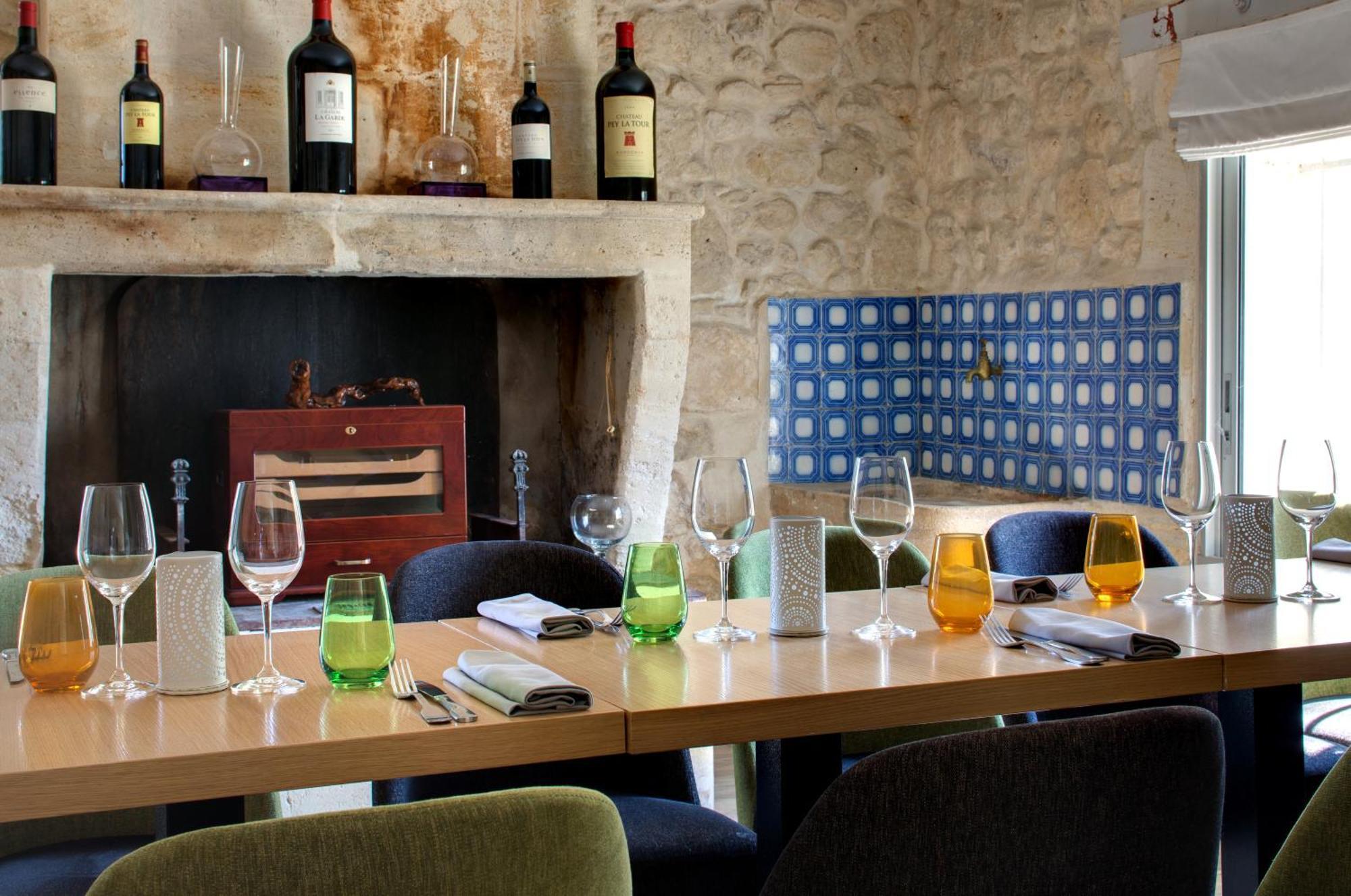 Salleboeuf Pey La Tour - Logis Hotels & Restaurant מראה חיצוני תמונה