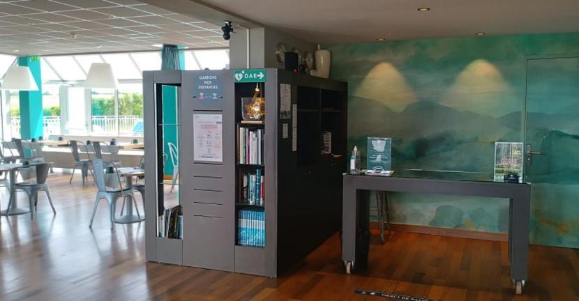 Salleboeuf Pey La Tour - Logis Hotels & Restaurant מראה חיצוני תמונה