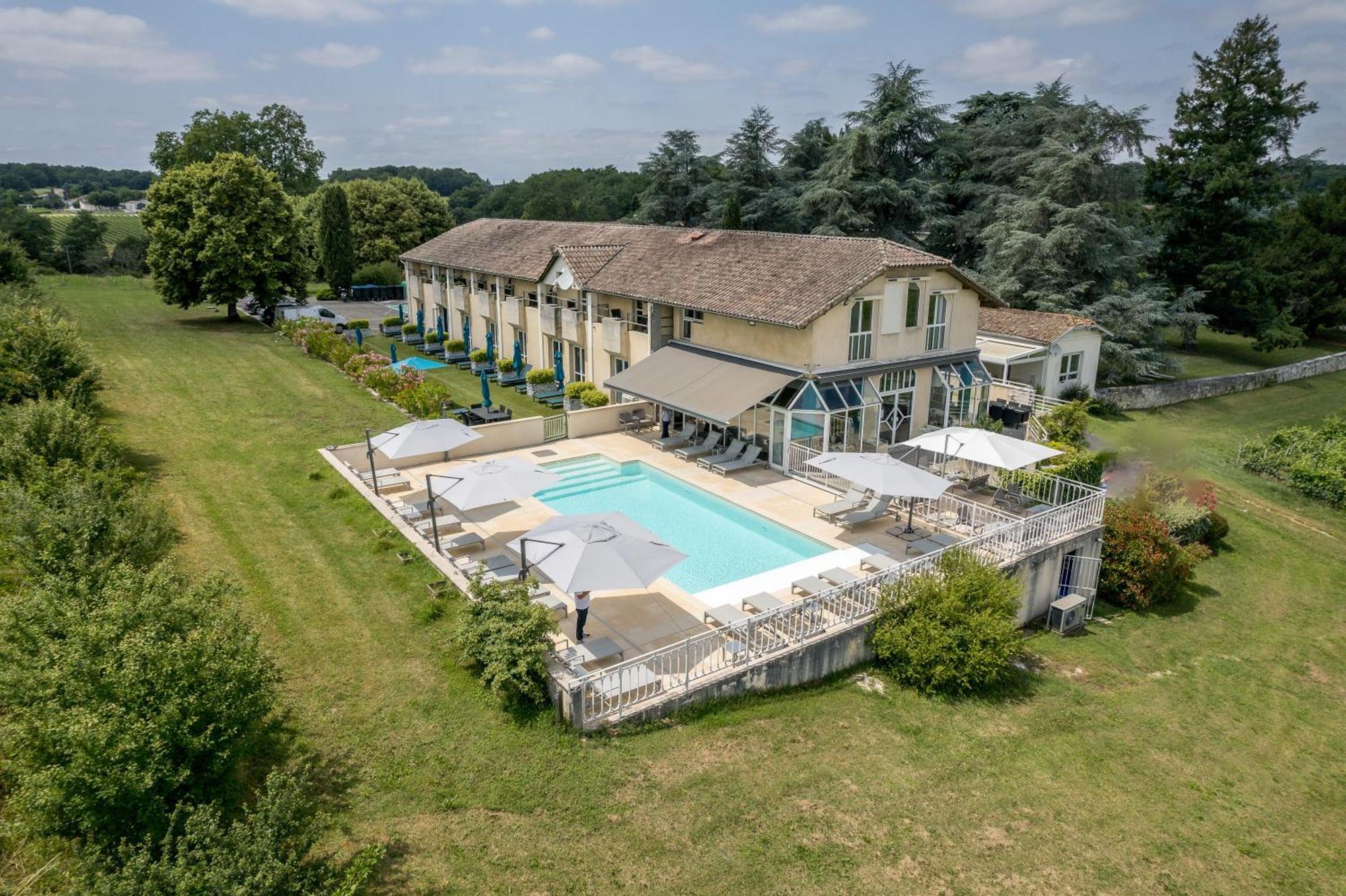 Salleboeuf Pey La Tour - Logis Hotels & Restaurant מראה חיצוני תמונה
