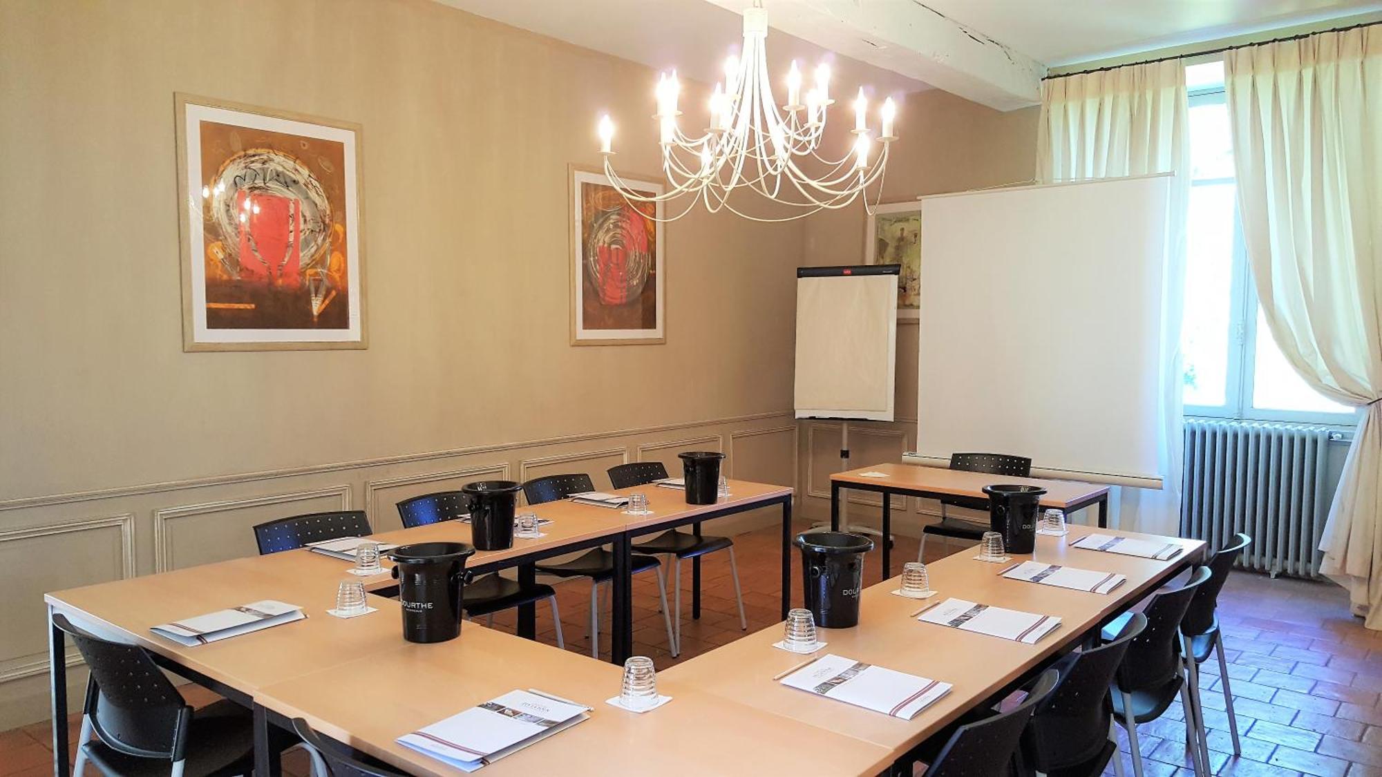 Salleboeuf Pey La Tour - Logis Hotels & Restaurant מראה חיצוני תמונה