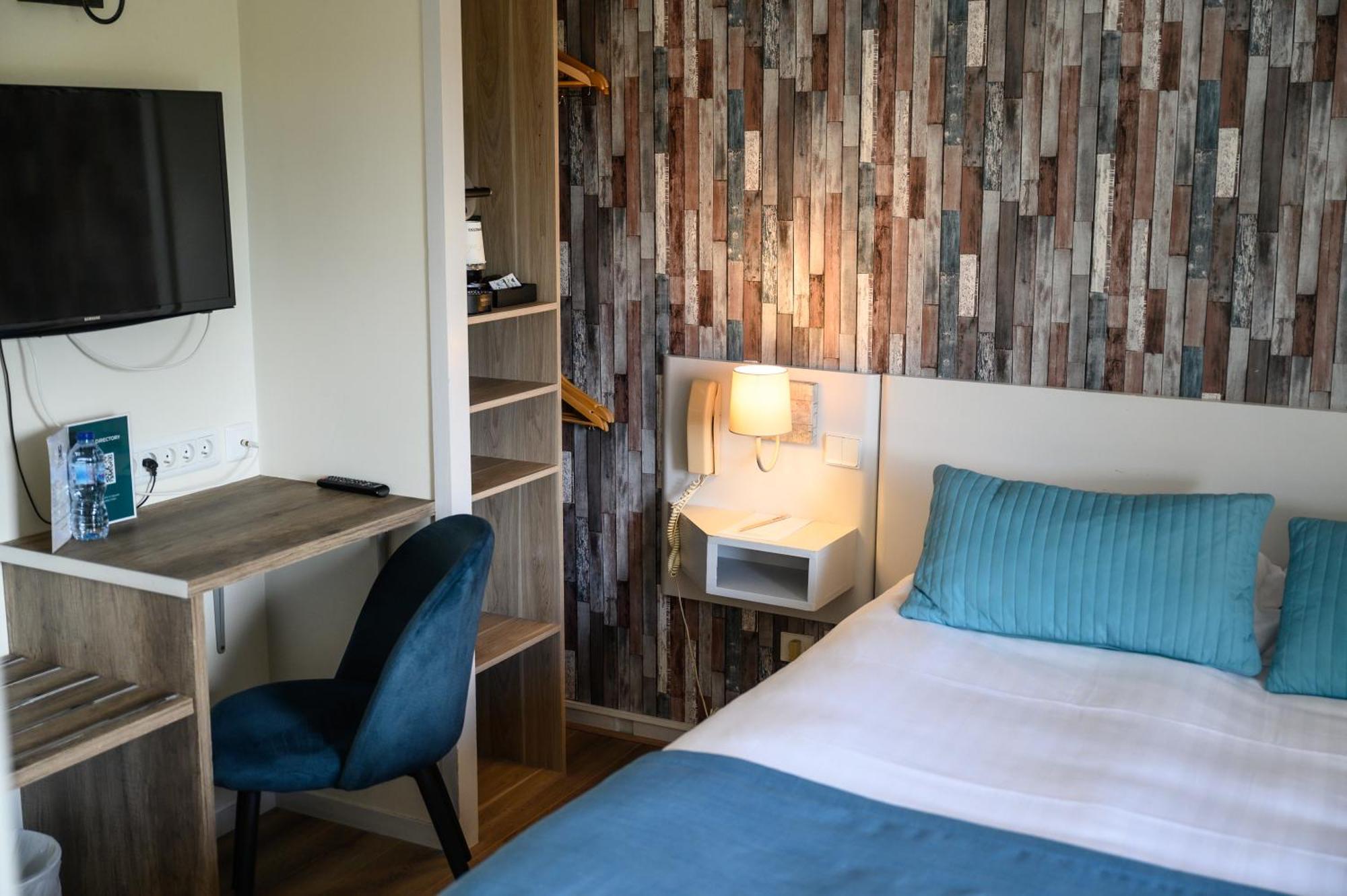 Salleboeuf Pey La Tour - Logis Hotels & Restaurant חדר תמונה